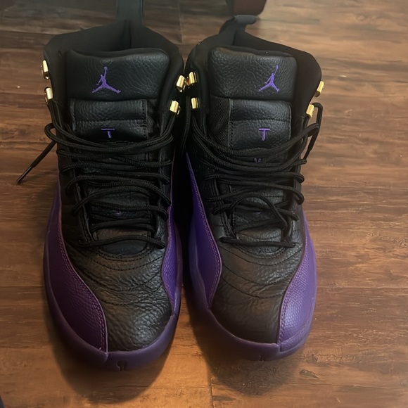 Air Jordan 12 Retro Lakers Field Purple Men’s Size 10.5 Preowned no box - Picture 4 of 9